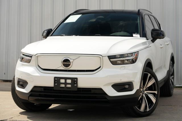 used 2022 Volvo XC40 Recharge Pure Electric car, priced at $22,000