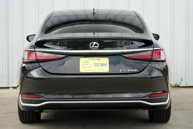 used 2024 Lexus ES 300h car, priced at $32,000
