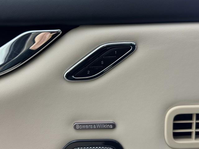 used 2022 Maserati Quattroporte car, priced at $38,000