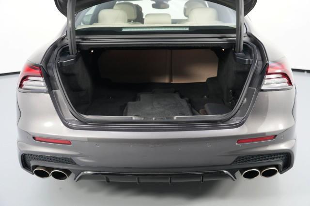 used 2022 Maserati Quattroporte car, priced at $38,000