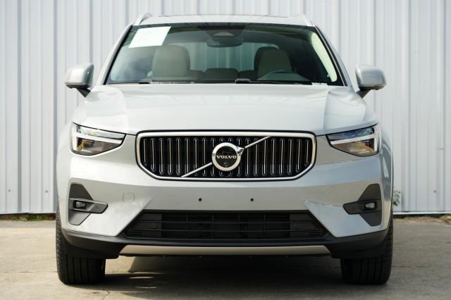 used 2024 Volvo XC40 car, priced at $31,000