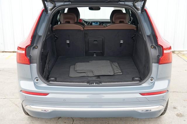 used 2022 Volvo XC60 Recharge Plug-In Hybrid car, priced at $28,000