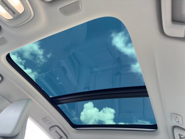 used 2024 Volvo S90 Recharge Plug-In Hybrid car, priced at $43,000