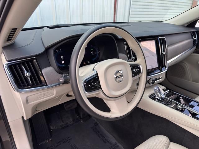 used 2024 Volvo S90 Recharge Plug-In Hybrid car, priced at $43,000