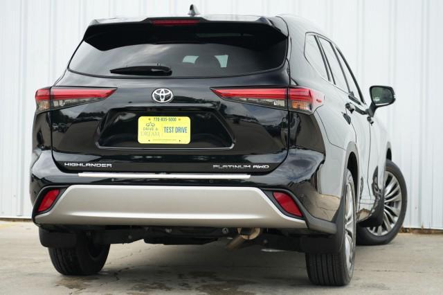 used 2021 Toyota Highlander car, priced at $39,000
