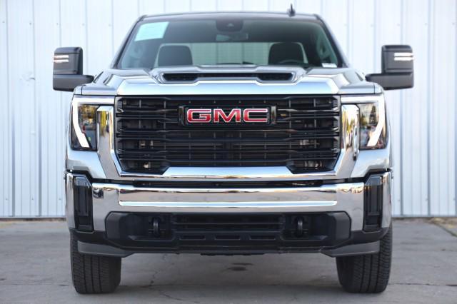 used 2024 GMC Sierra 3500 car, priced at $60,000