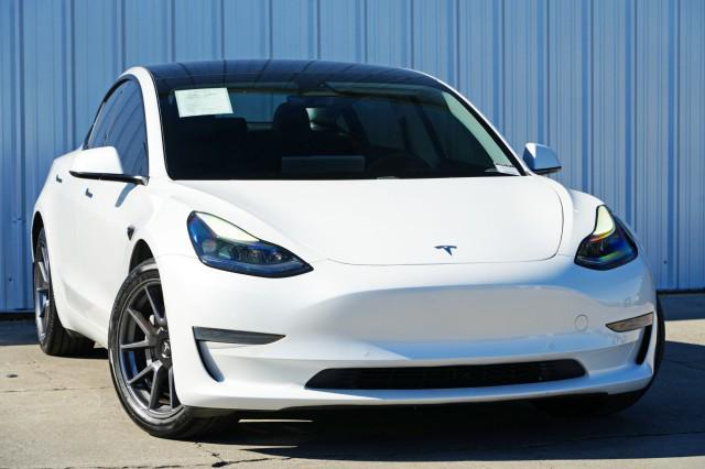 used 2021 Tesla Model 3 car, priced at $20,000