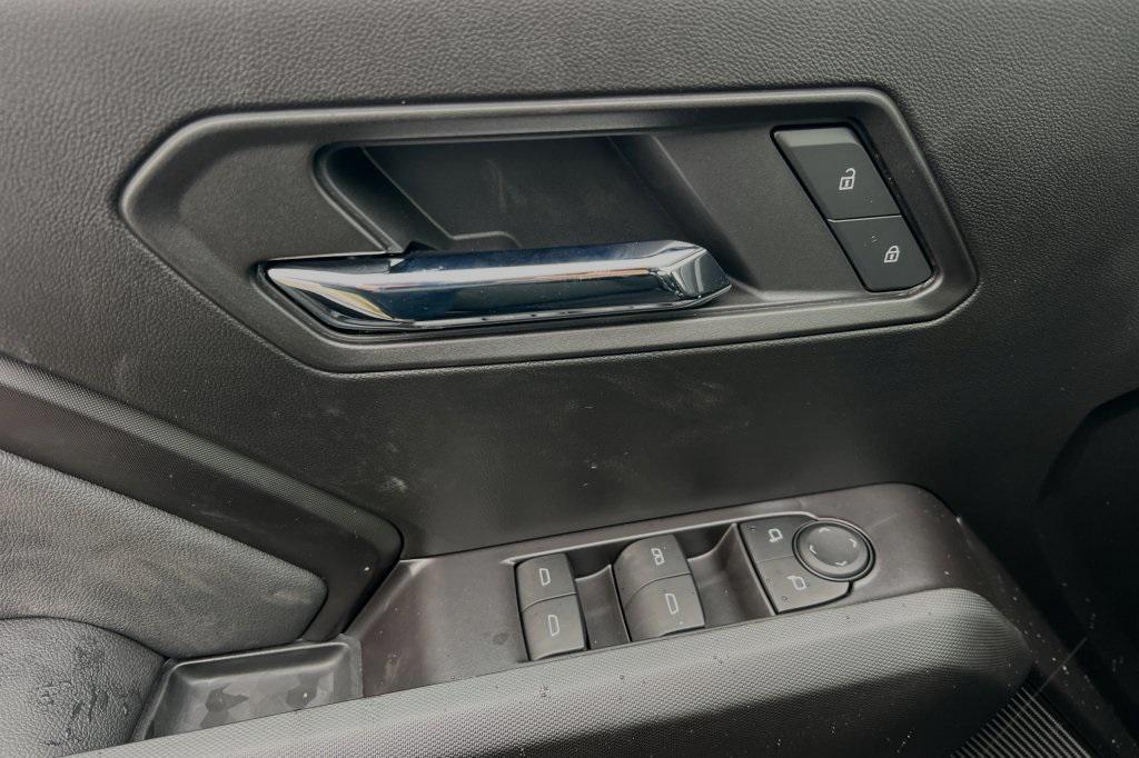 new 2024 Chevrolet Colorado car, priced at $31,980