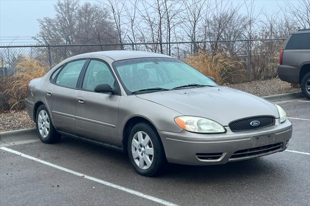 used 2005 Ford Taurus car, priced at $2,999