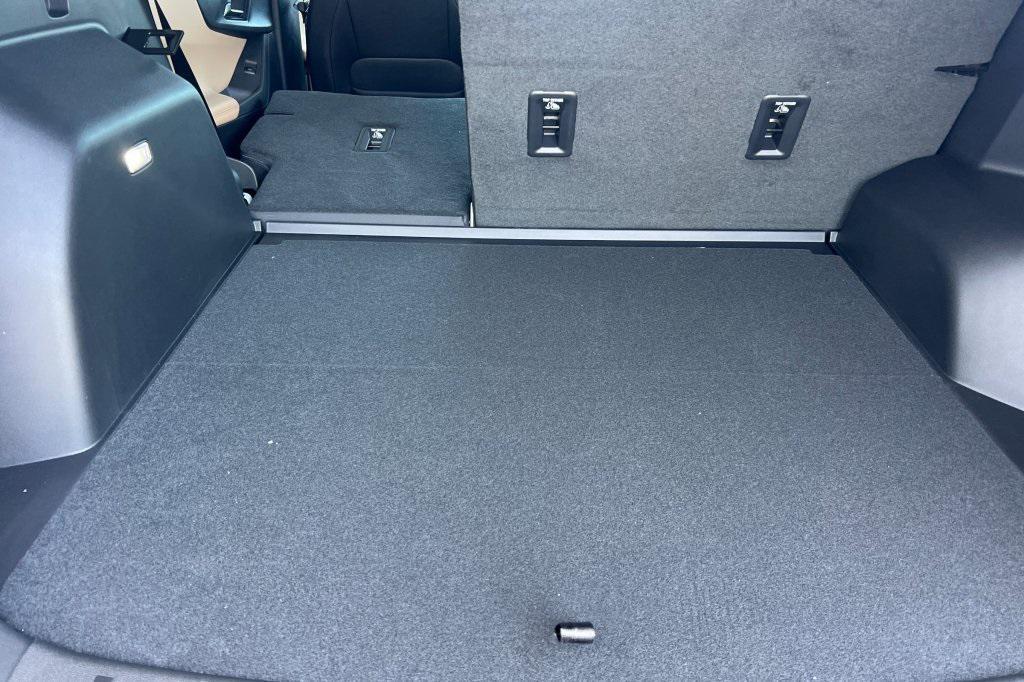 new 2026 Chevrolet Equinox car, priced at $39,835