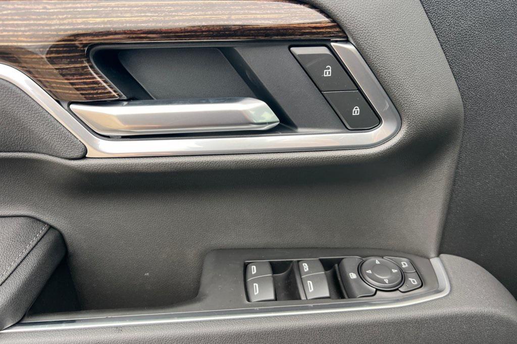 new 2026 GMC Sierra 1500 car, priced at $47,295