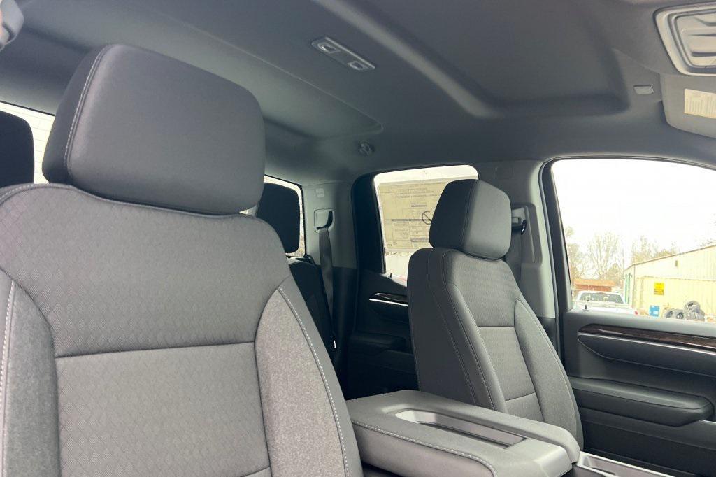 new 2026 GMC Sierra 1500 car, priced at $47,295