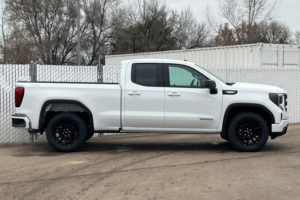 new 2026 GMC Sierra 1500 car, priced at $47,295