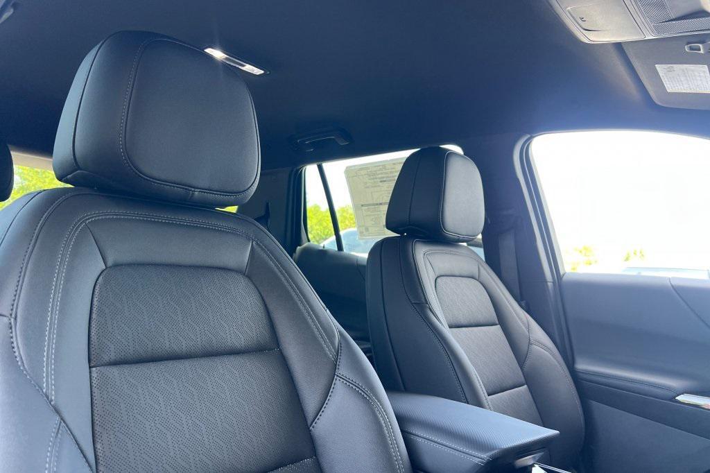 new 2026 Chevrolet Equinox car, priced at $34,045