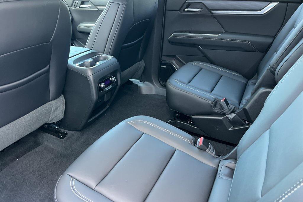 new 2025 GMC Acadia car, priced at $50,475