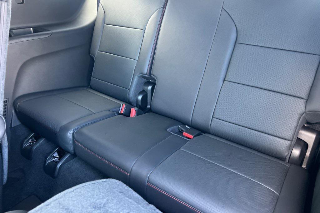 new 2026 Chevrolet Traverse car, priced at $54,972