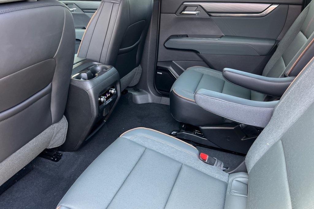new 2025 GMC Acadia car, priced at $49,390
