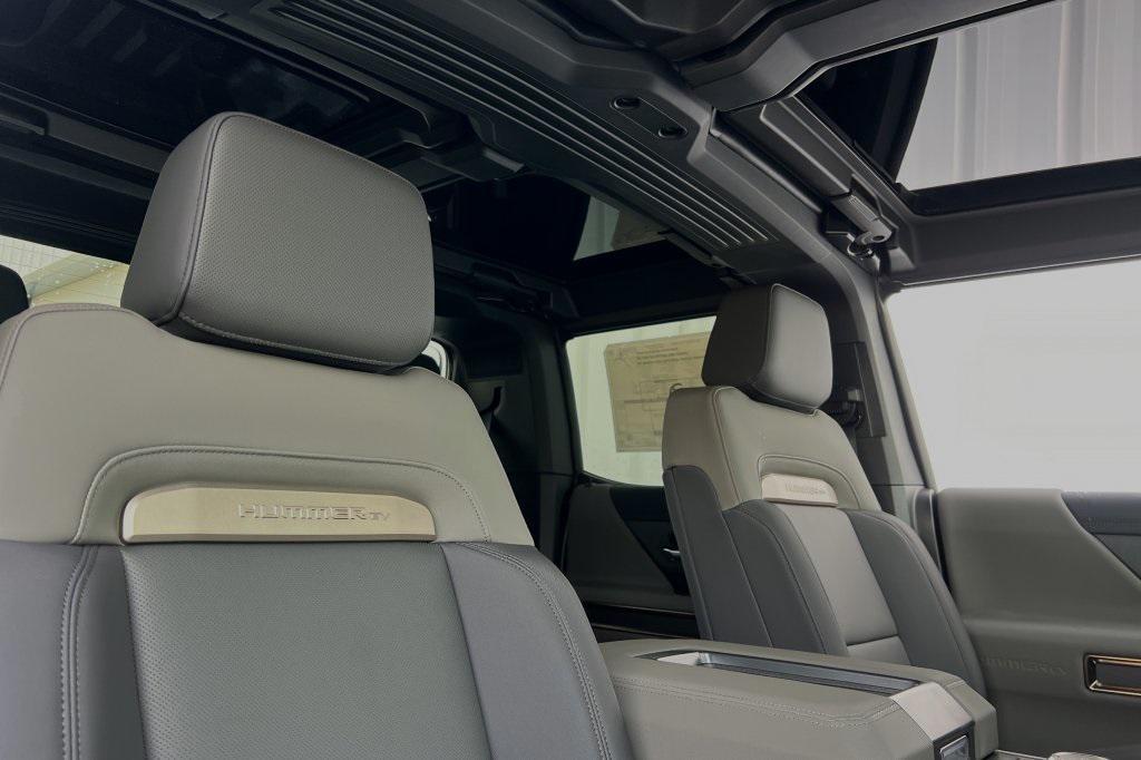 new 2025 GMC HUMMER EV Pickup car, priced at $96,965