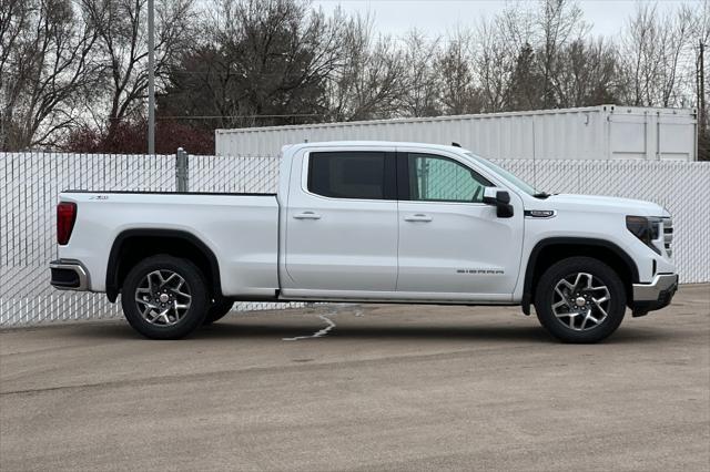 new 2025 GMC Sierra 1500 car, priced at $51,040