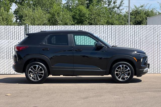 used 2025 Chevrolet TrailBlazer car, priced at $27,597
