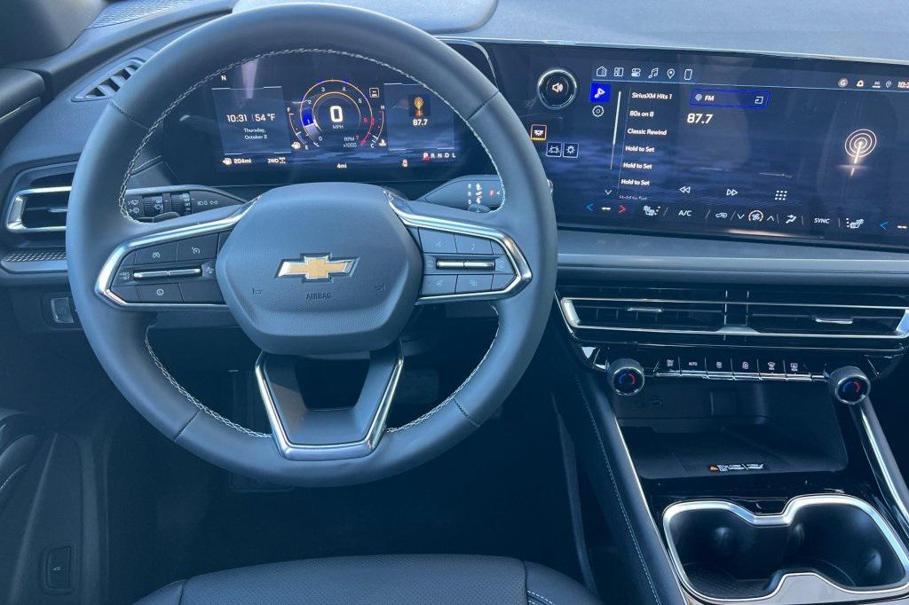 new 2026 Chevrolet Traverse car, priced at $44,915