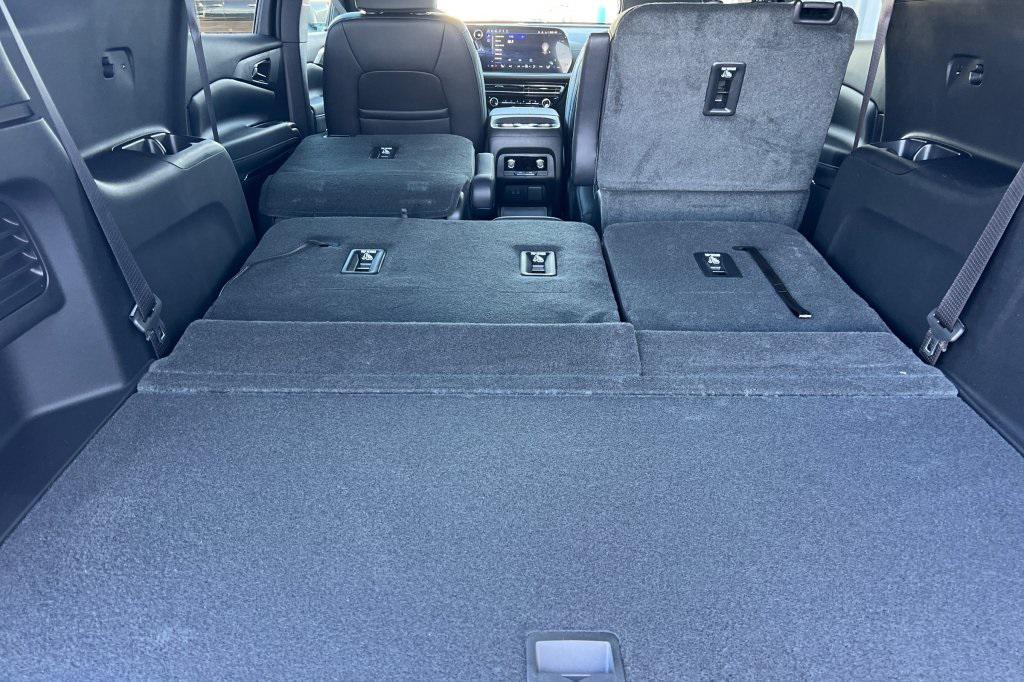 new 2026 Chevrolet Traverse car, priced at $44,915