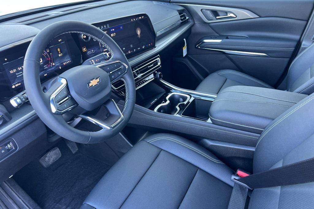 new 2026 Chevrolet Traverse car, priced at $44,915