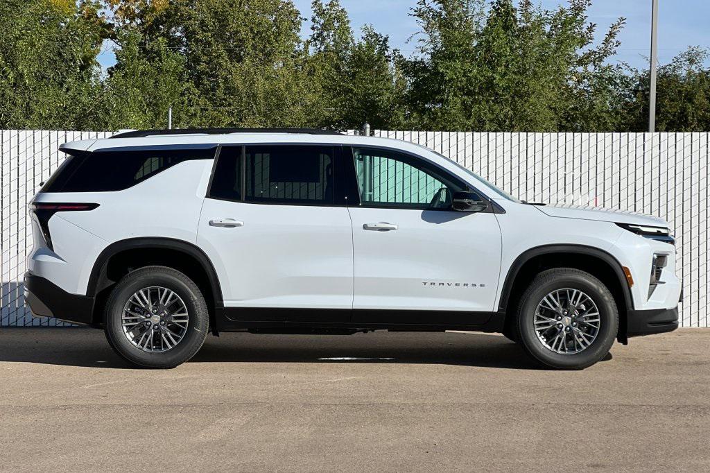 new 2026 Chevrolet Traverse car, priced at $44,915