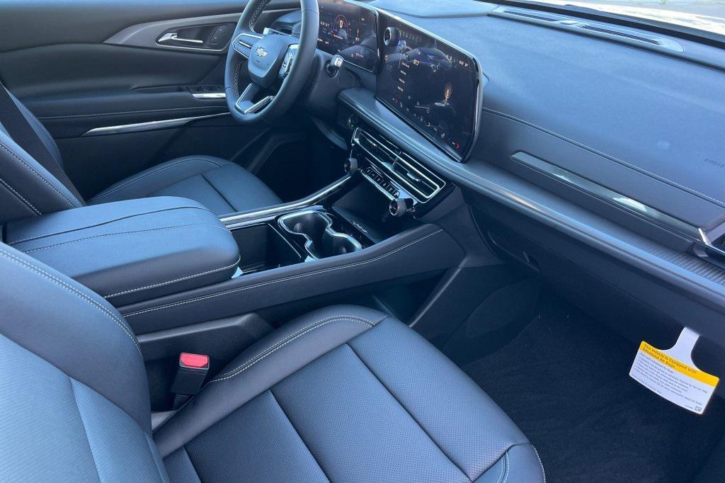 new 2026 Chevrolet Traverse car, priced at $44,915