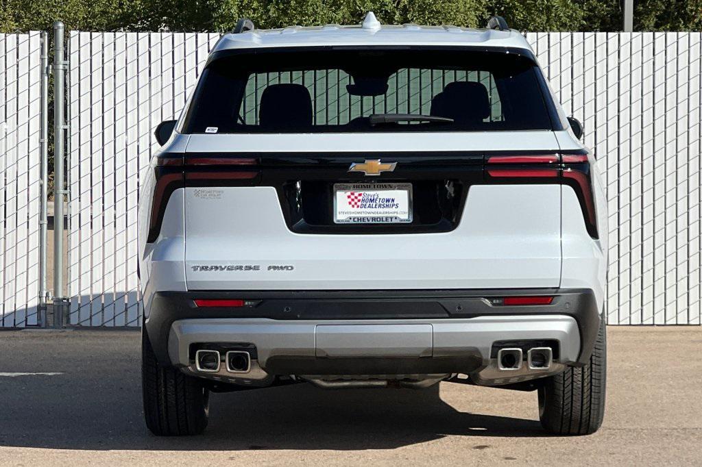 new 2026 Chevrolet Traverse car, priced at $44,915