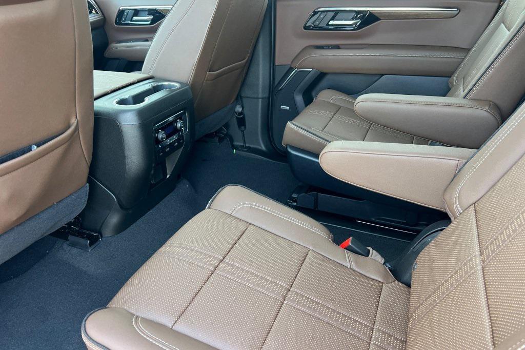 new 2026 Chevrolet Suburban car, priced at $97,280