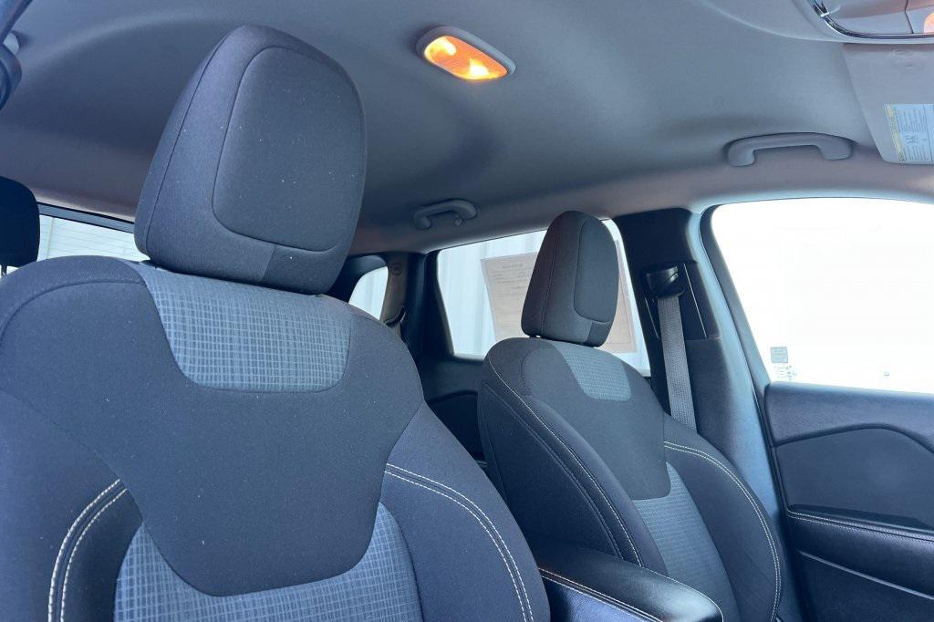 used 2017 Jeep Cherokee car, priced at $10,797