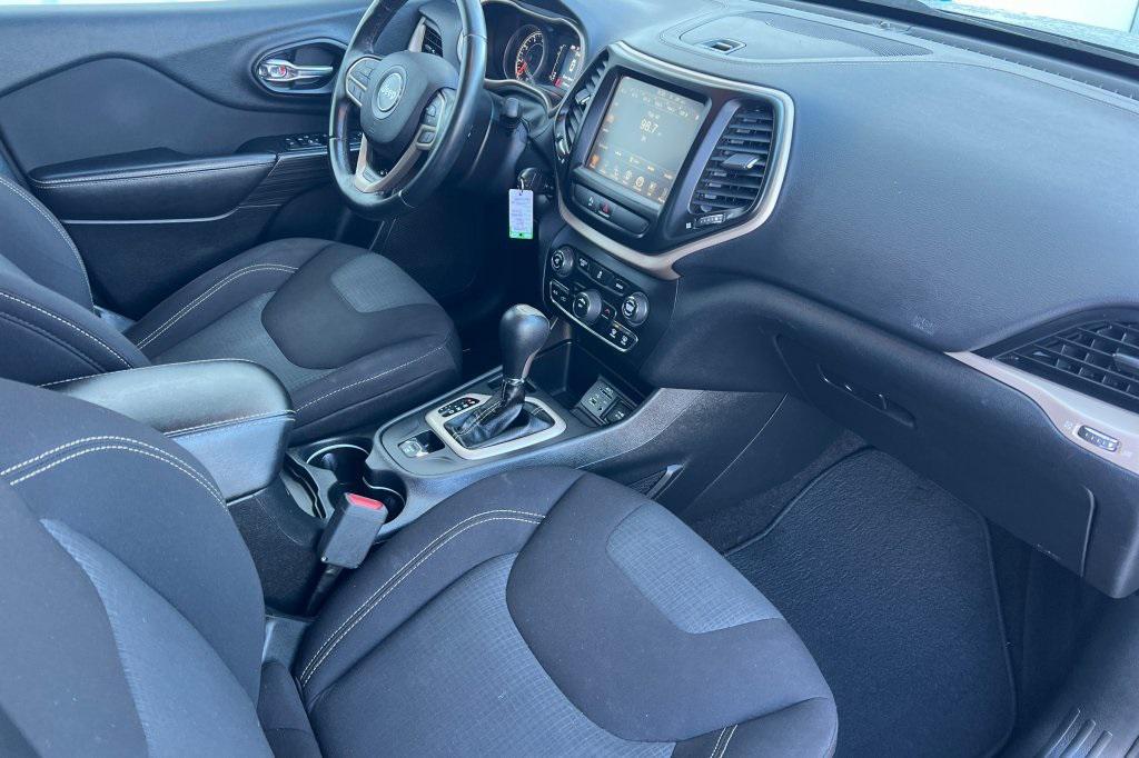 used 2017 Jeep Cherokee car, priced at $10,797