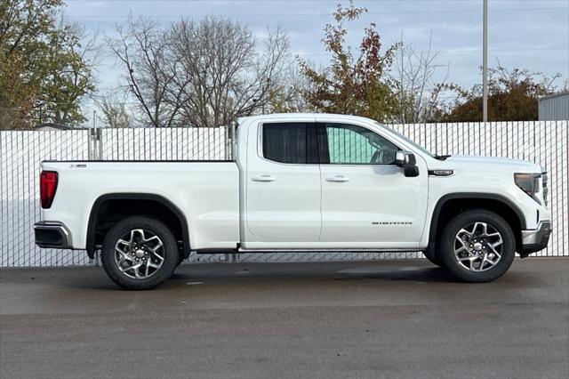 new 2025 GMC Sierra 1500 car, priced at $60,405