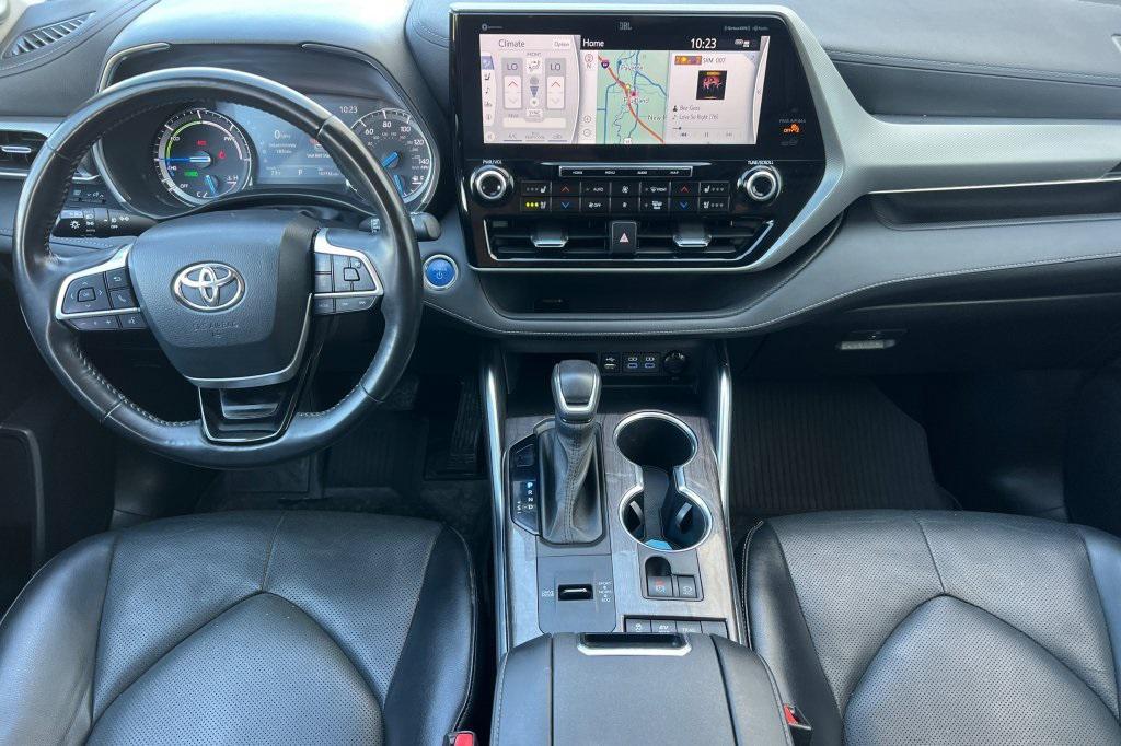 used 2022 Toyota Highlander Hybrid car, priced at $36,997