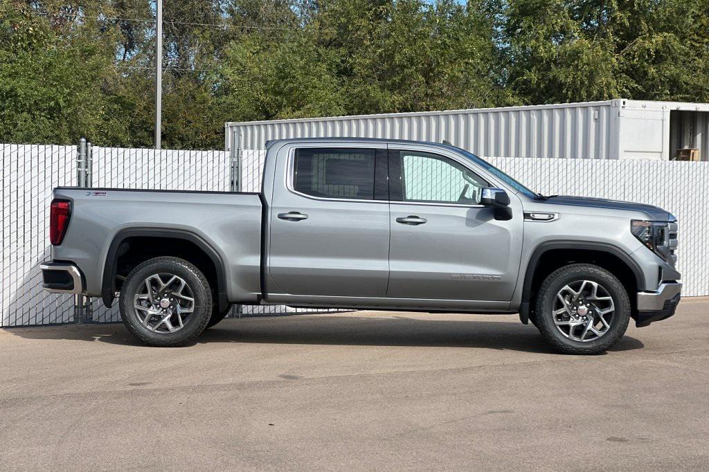 new 2026 GMC Sierra 1500 car, priced at $55,695
