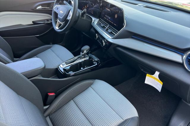 new 2025 Chevrolet Trax car, priced at $24,690