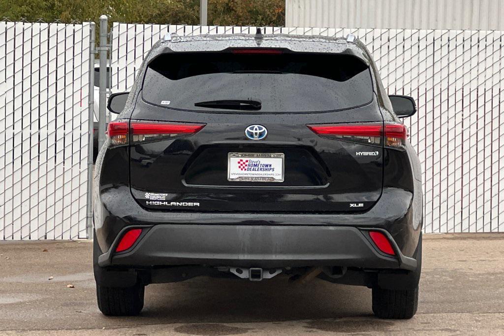 used 2020 Toyota Highlander Hybrid car, priced at $29,597