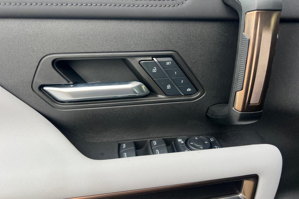 new 2025 GMC HUMMER EV Pickup car, priced at $95,070