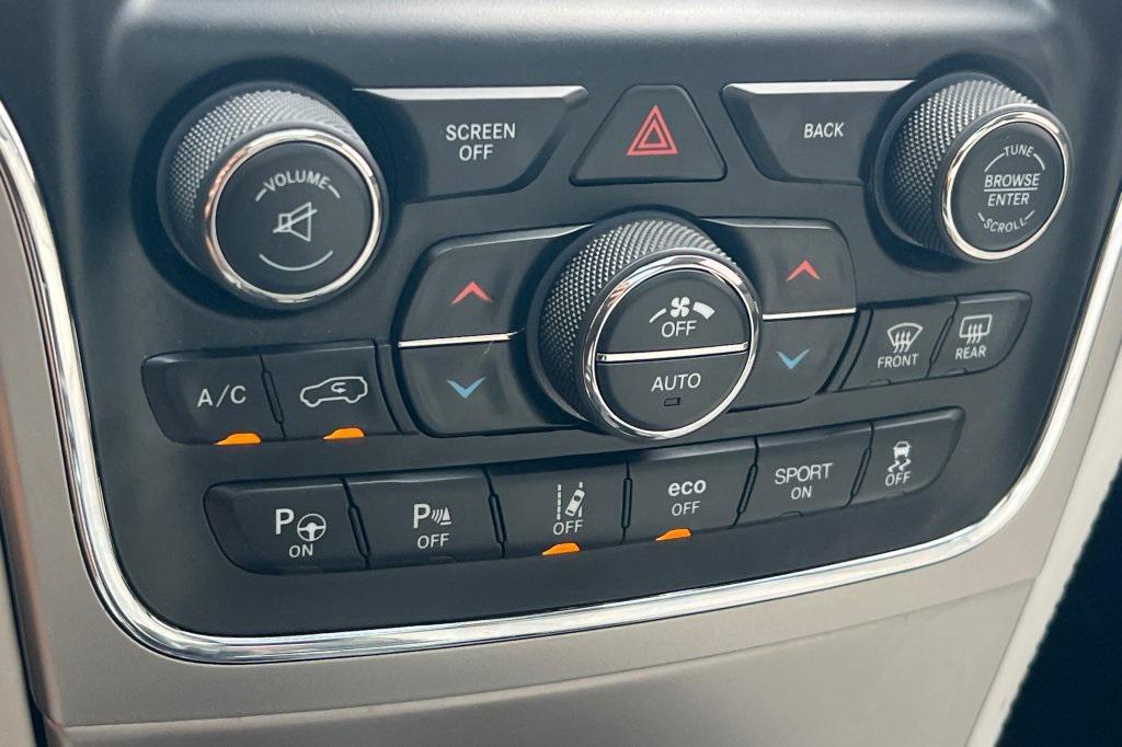 used 2017 Jeep Grand Cherokee car, priced at $17,497