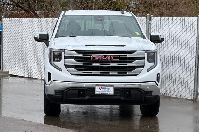 new 2025 GMC Sierra 1500 car, priced at $51,355