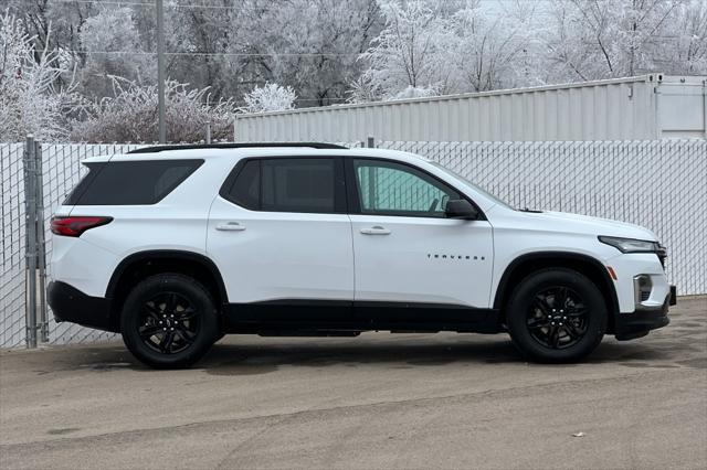 used 2022 Chevrolet Traverse car, priced at $26,997