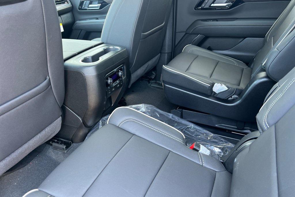 new 2025 Chevrolet Suburban car, priced at $91,990