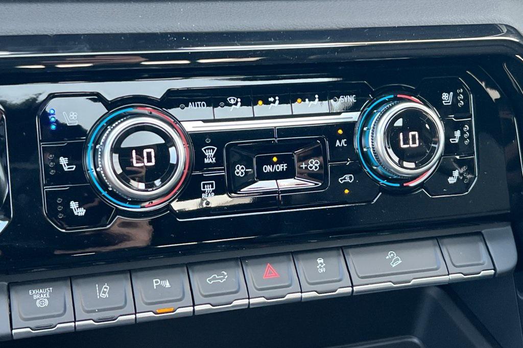 new 2026 GMC Sierra 2500 car, priced at $83,665