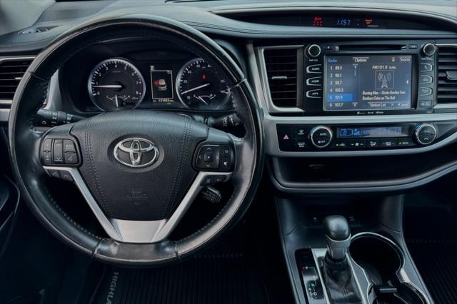 used 2018 Toyota Highlander car, priced at $19,597