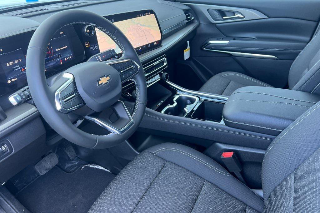 new 2026 Chevrolet Traverse car, priced at $43,920