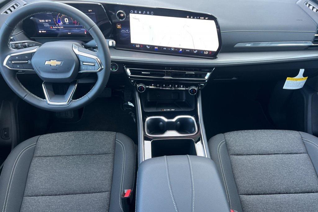new 2026 Chevrolet Traverse car, priced at $43,920