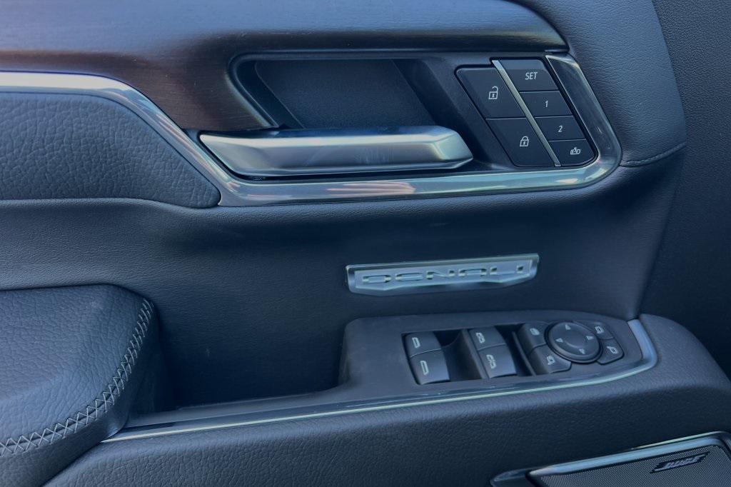new 2025 GMC Sierra 1500 car, priced at $67,195