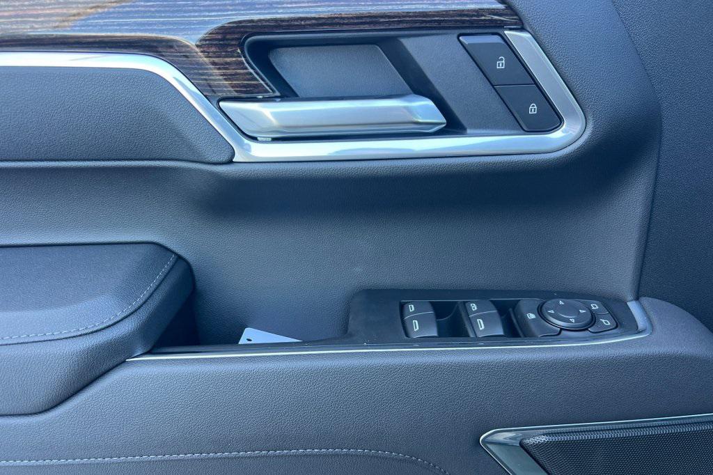 new 2026 GMC Sierra 1500 car, priced at $53,400