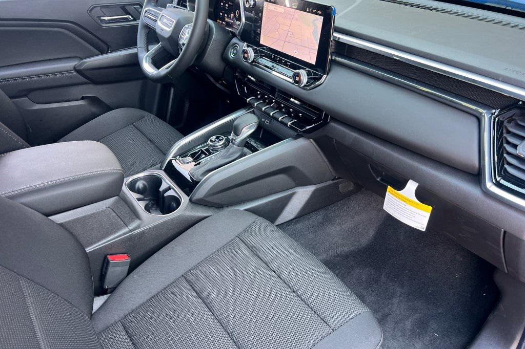 new 2026 GMC Canyon car, priced at $44,568